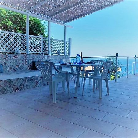 Residenza Jonica Apartment Летояни Екстериор снимка