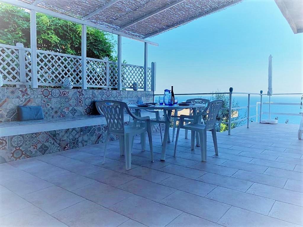 Residenza Jonica Apartment Летояни Екстериор снимка